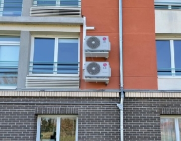 Installation d’un système de climatisation pour anticiper l’été et ses fortes chaleurs. 